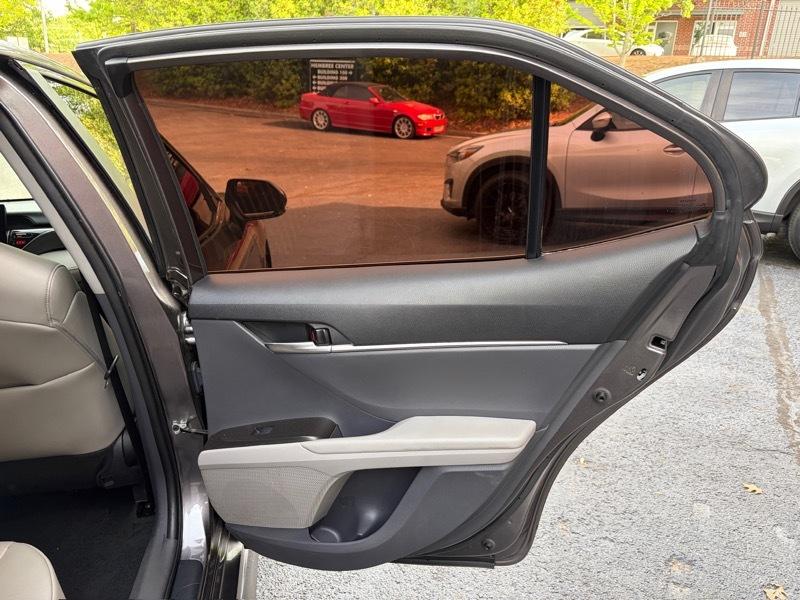 Toyota Camry SE 2022