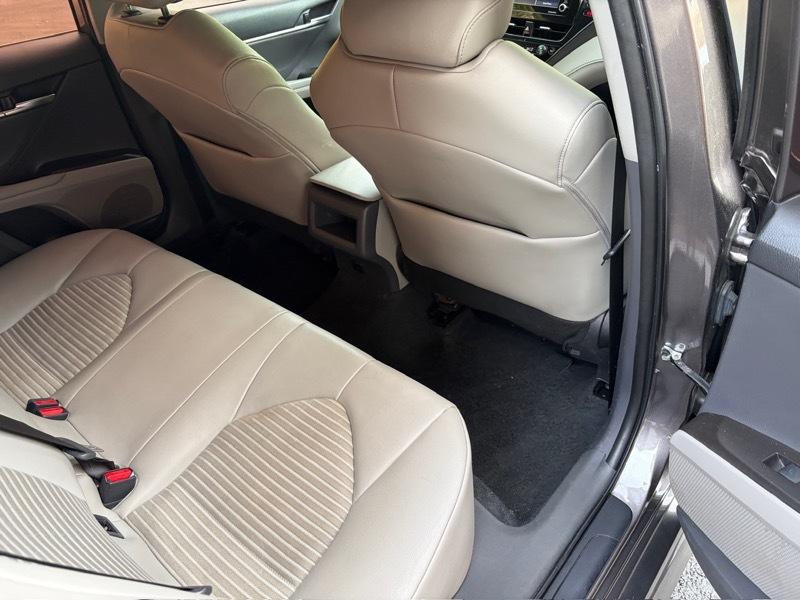 Toyota Camry SE 2022