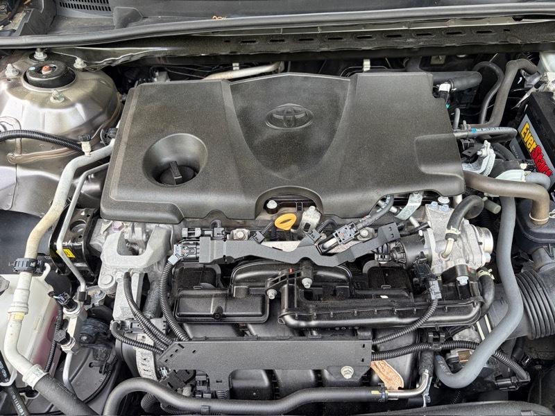 Toyota Camry SE 2022