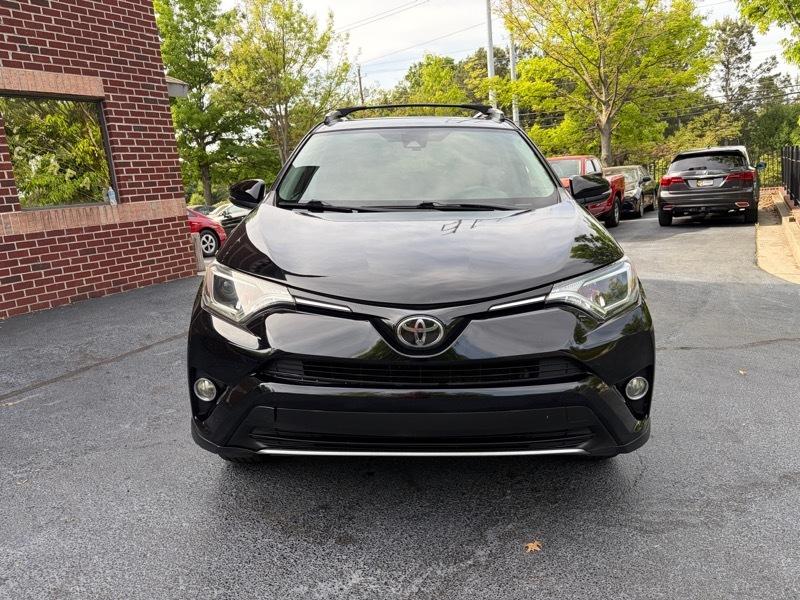 Toyota RAV4 XLE FWD 2017
