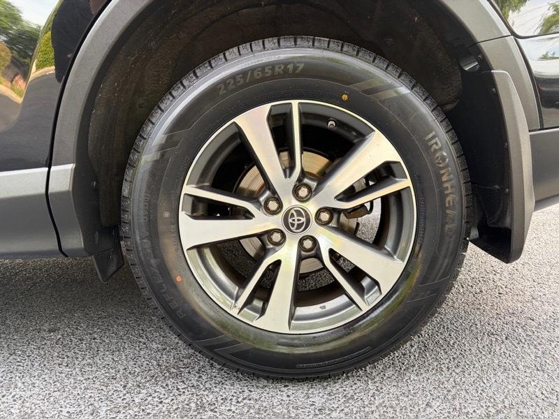 Toyota RAV4 XLE FWD 2017