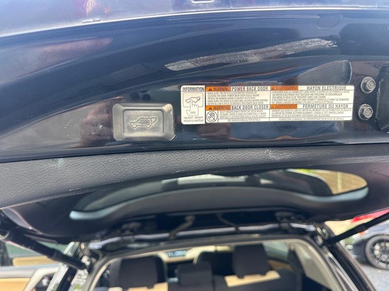 Toyota RAV4 XLE FWD 2017