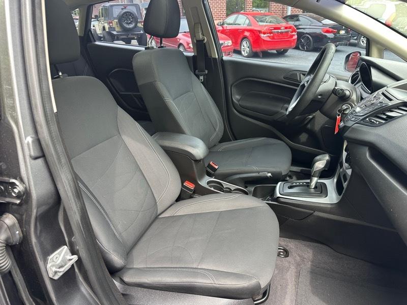 Ford Fiesta SE Sedan 2019