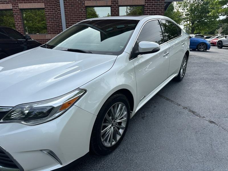 Toyota Avalon Hybrid Limited 2018
