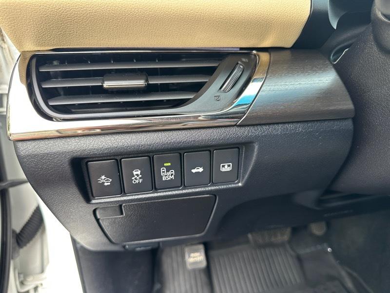 Toyota Avalon Hybrid Limited 2018
