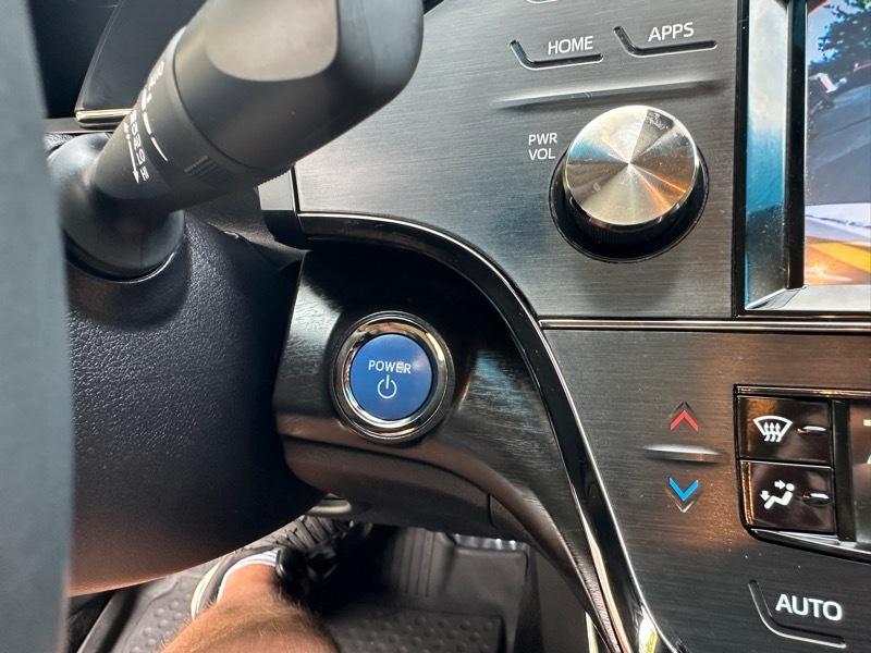 Toyota Avalon Hybrid Limited 2018