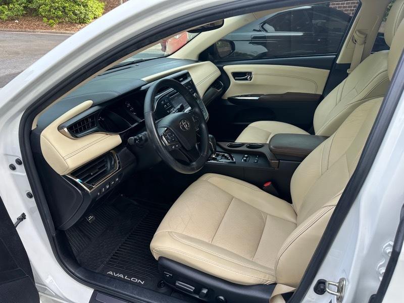 Toyota Avalon Hybrid Limited 2018
