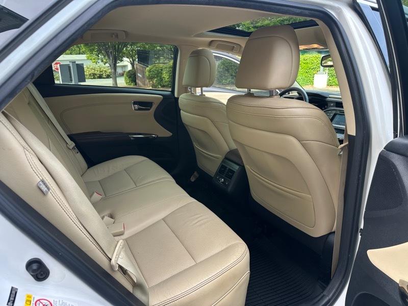 Toyota Avalon Hybrid Limited 2018