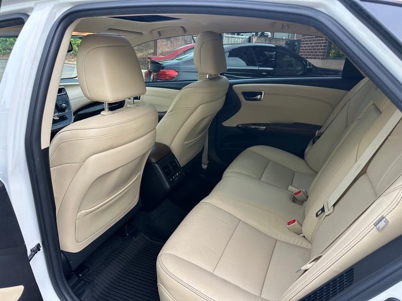 Toyota Avalon Hybrid Limited 2018