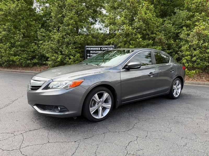 Acura ILX 5-Spd AT w/ Technology Package 2013