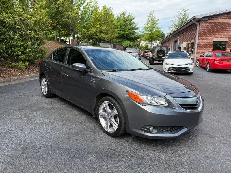 Acura ILX 5-Spd AT w/ Technology Package 2013