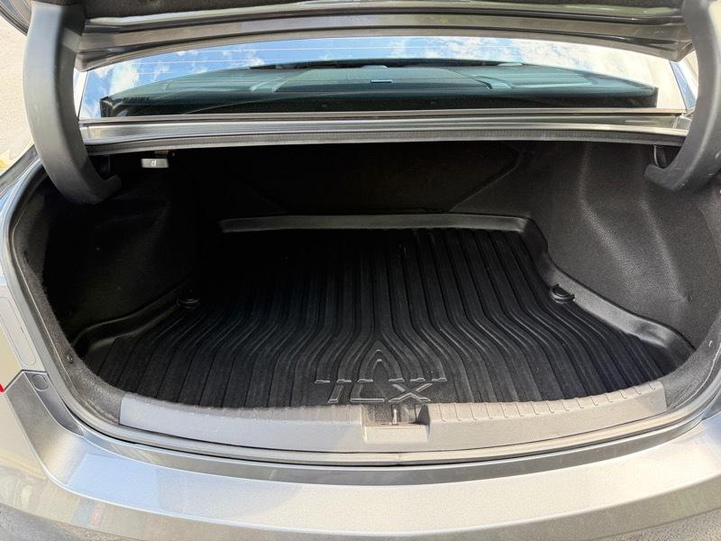 Acura ILX 5-Spd AT w/ Technology Package 2013
