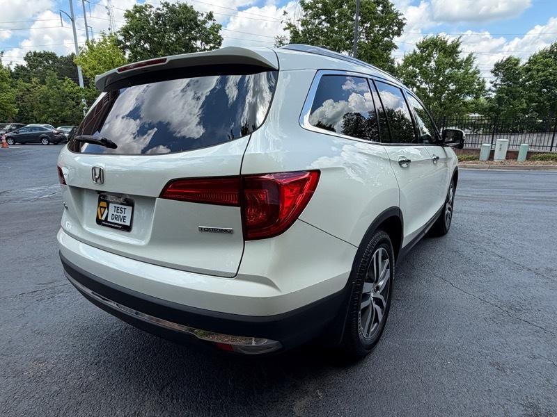Honda Pilot Touring 2WD 2016