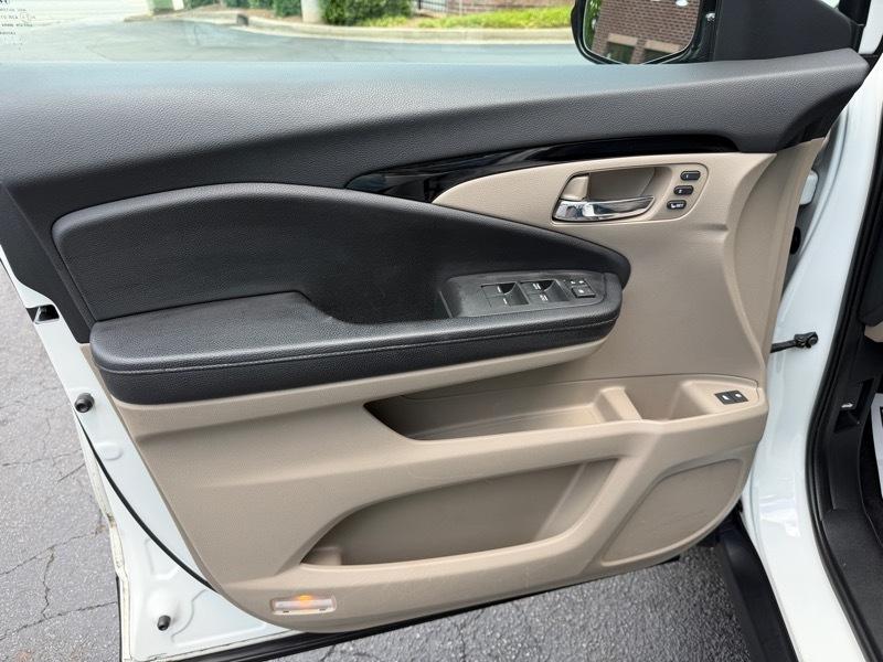 Honda Pilot Touring 2WD 2016