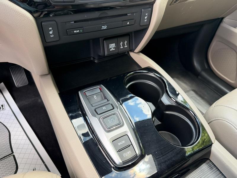Honda Pilot Touring 2WD 2016