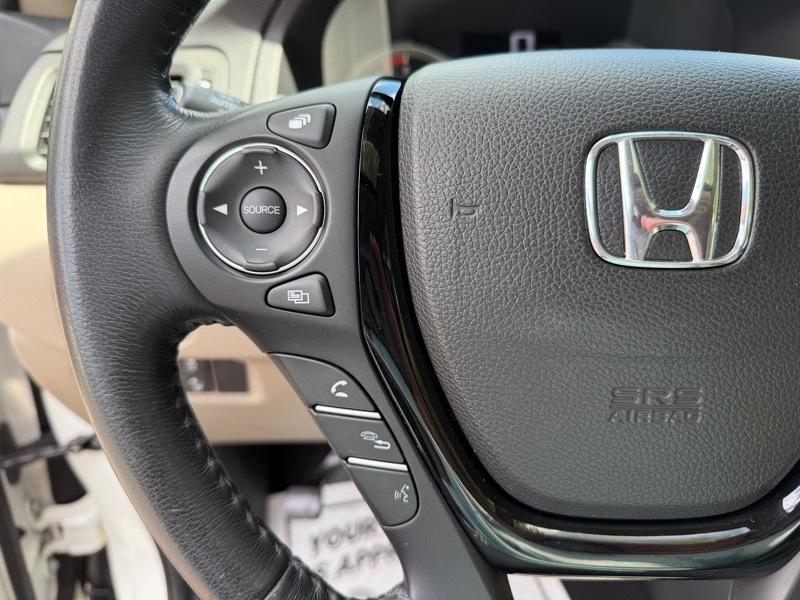 Honda Pilot Touring 2WD 2016