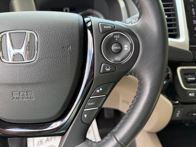 Honda Pilot Touring 2WD 2016