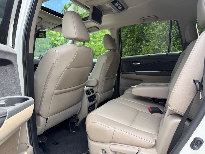 Honda Pilot Touring 2WD 2016
