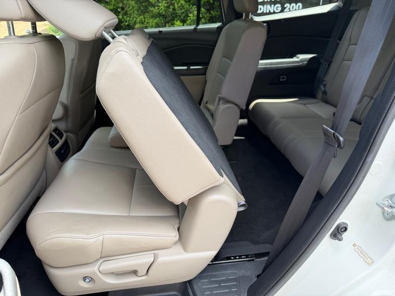Honda Pilot Touring 2WD 2016