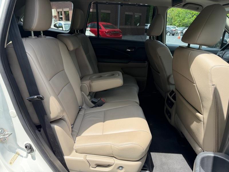 Honda Pilot Touring 2WD 2016