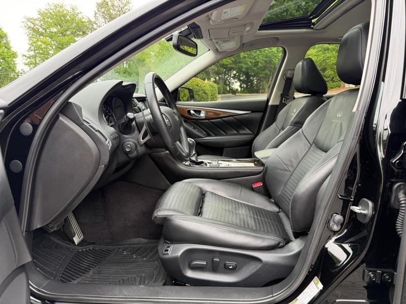 Infiniti Q50  2014