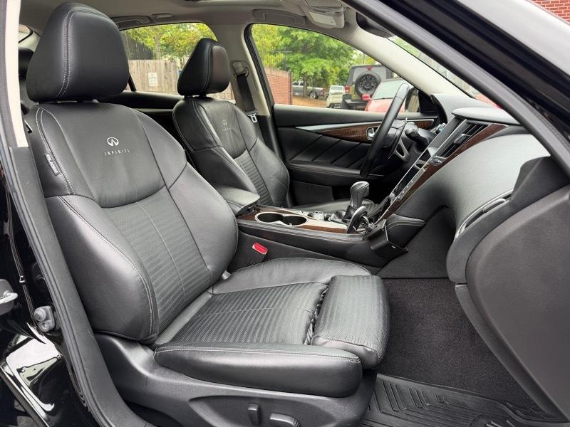 Infiniti Q50  2014