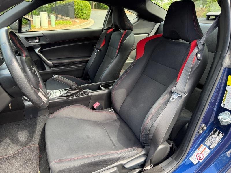 Scion FR-S 6MT 2013