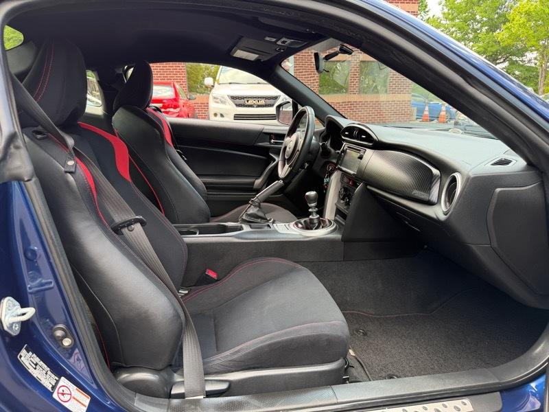 Scion FR-S 6MT 2013