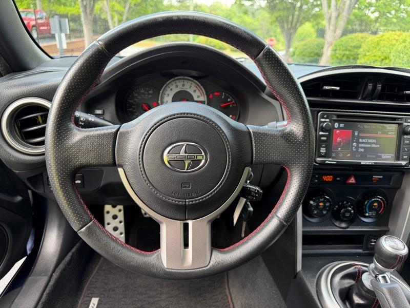 Scion FR-S 6MT 2013