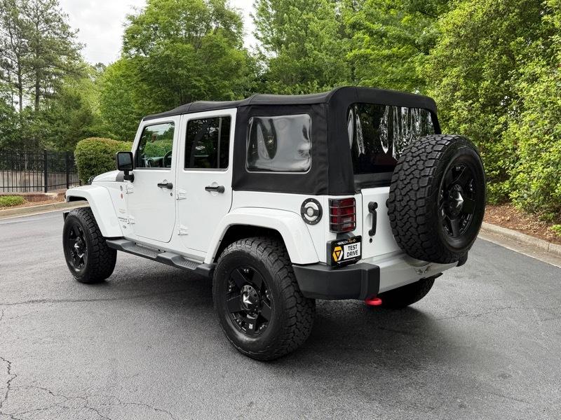 Jeep Wrangler Unlimited Sahara 4WD 2014
