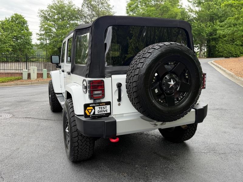 Jeep Wrangler Unlimited Sahara 4WD 2014