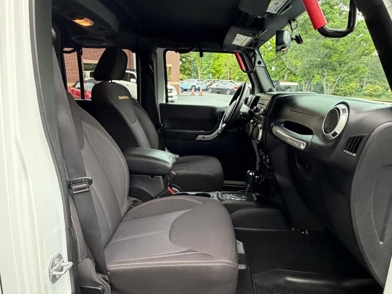 Jeep Wrangler Unlimited Sahara 4WD 2014