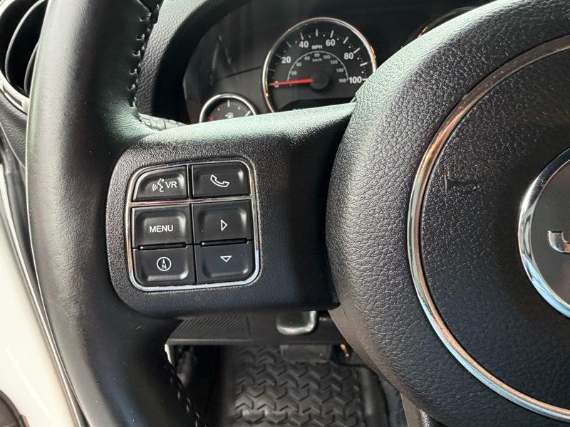 Jeep Wrangler Unlimited Sahara 4WD 2014