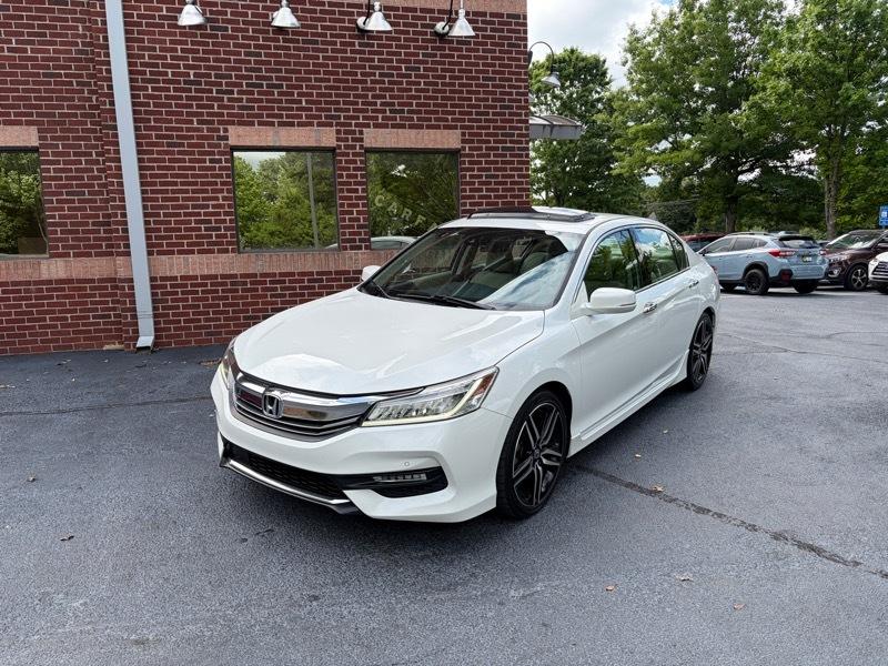 Honda Accord Touring V6 Sedan 6-Spd AT 2017