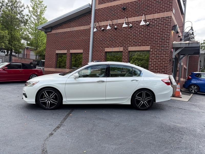 Honda Accord Touring V6 Sedan 6-Spd AT 2017