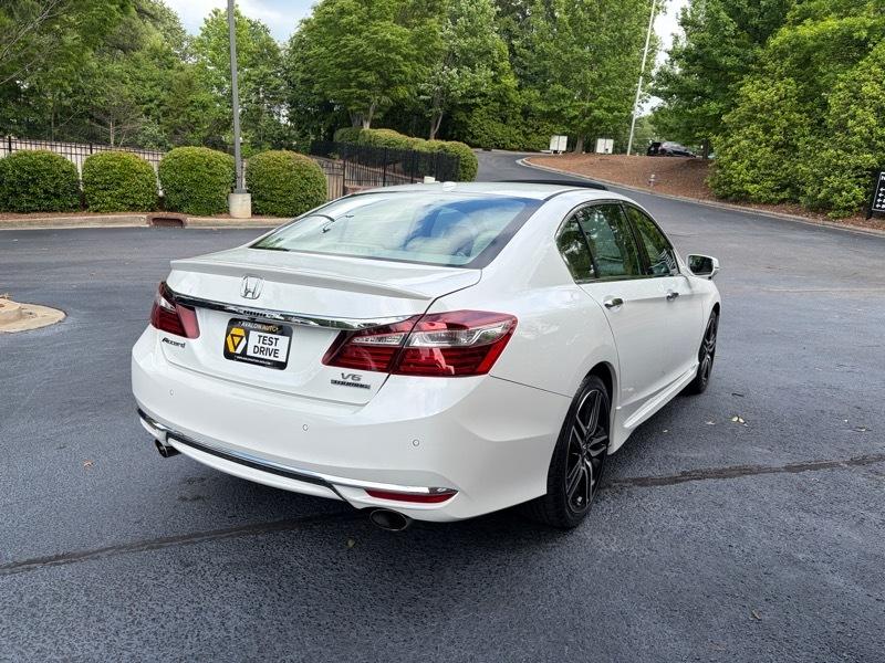 Honda Accord Touring V6 Sedan 6-Spd AT 2017