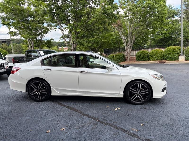 Honda Accord Touring V6 Sedan 6-Spd AT 2017