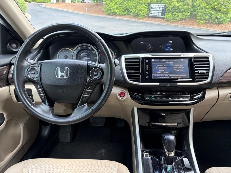 Honda Accord Touring V6 Sedan 6-Spd AT 2017