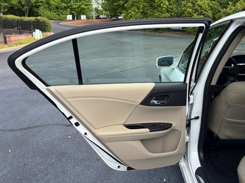 Honda Accord Touring V6 Sedan 6-Spd AT 2017