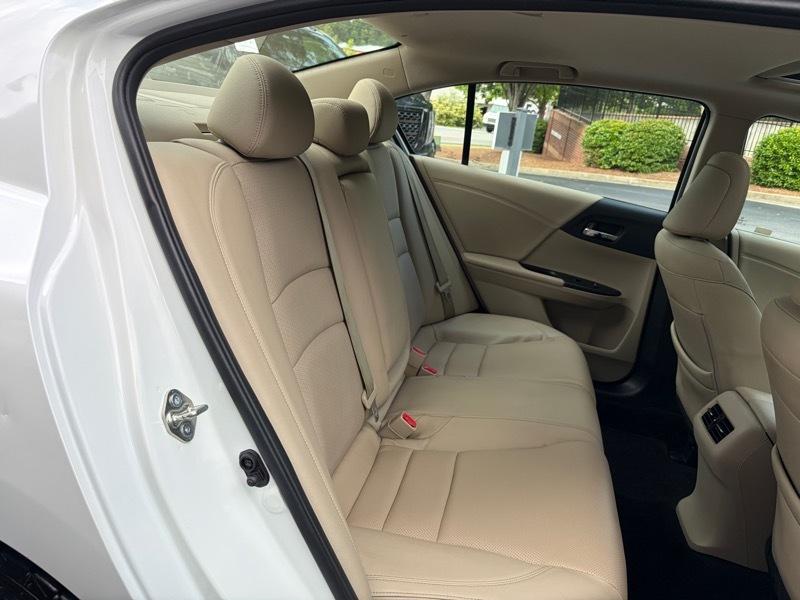 Honda Accord Touring V6 Sedan 6-Spd AT 2017