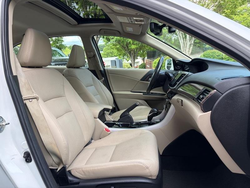 Honda Accord Touring V6 Sedan 6-Spd AT 2017