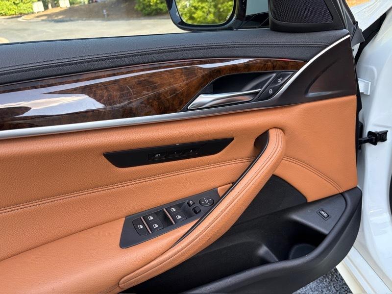 BMW 5-Series 540i 2017