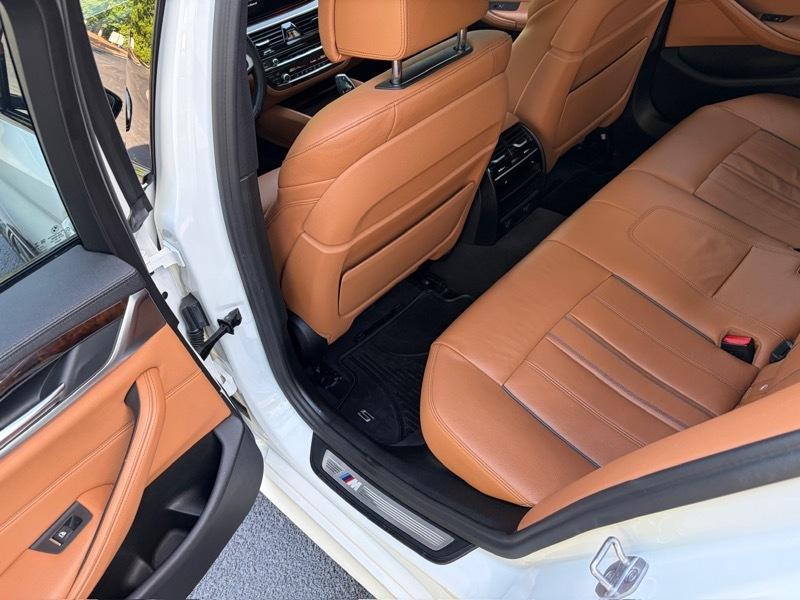 BMW 5-Series 540i 2017
