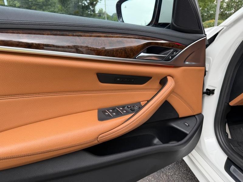BMW 5-Series 540i 2017