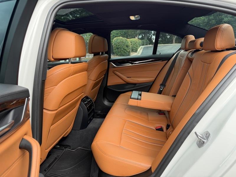 BMW 5-Series 540i 2017