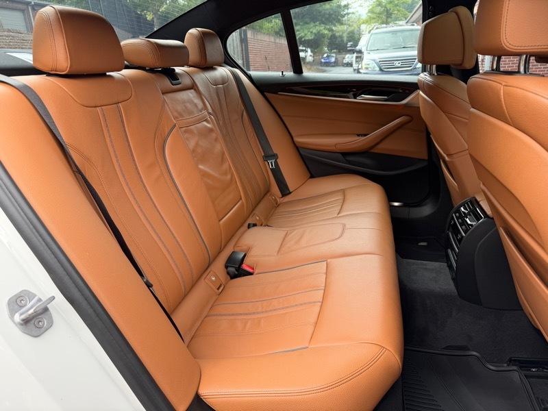 BMW 5-Series 540i 2017
