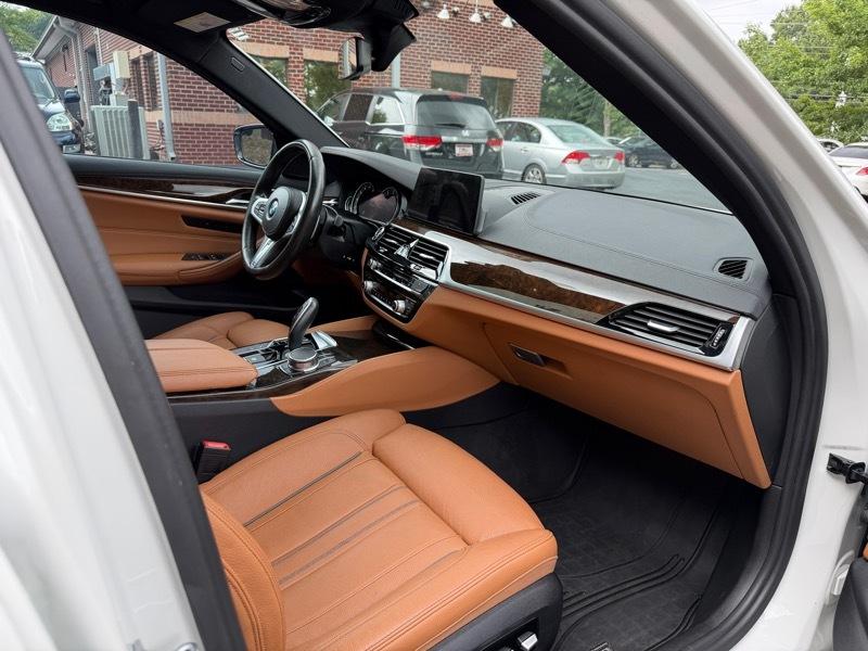 BMW 5-Series 540i 2017