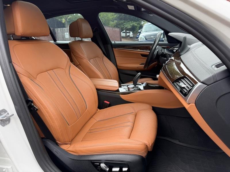 BMW 5-Series 540i 2017