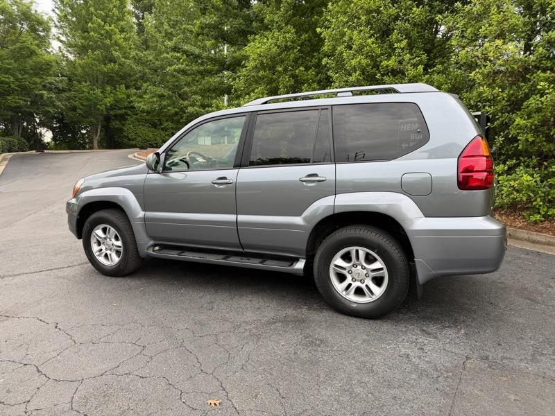 Lexus GX 470 Sport Utility 2005