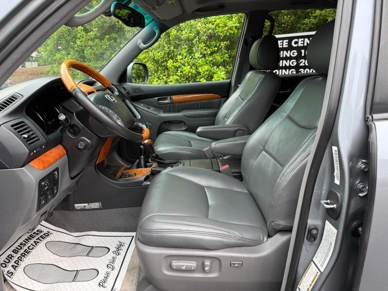 Lexus GX 470 Sport Utility 2005